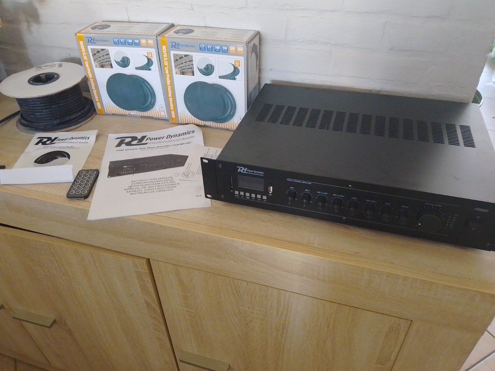 RD power dynamics professional audio, Audio, Tv en Foto, Buizenversterker, Ophalen of Verzenden