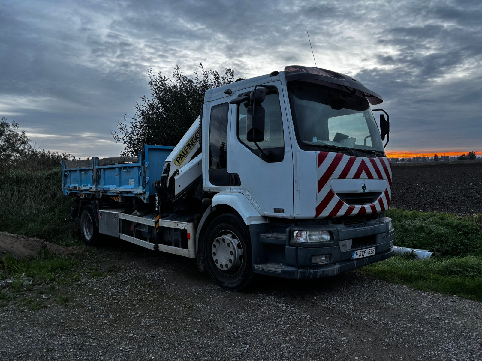 Vrachtwagen met kraan, Autos, Achat, Noir, 2 portes, Particulier
