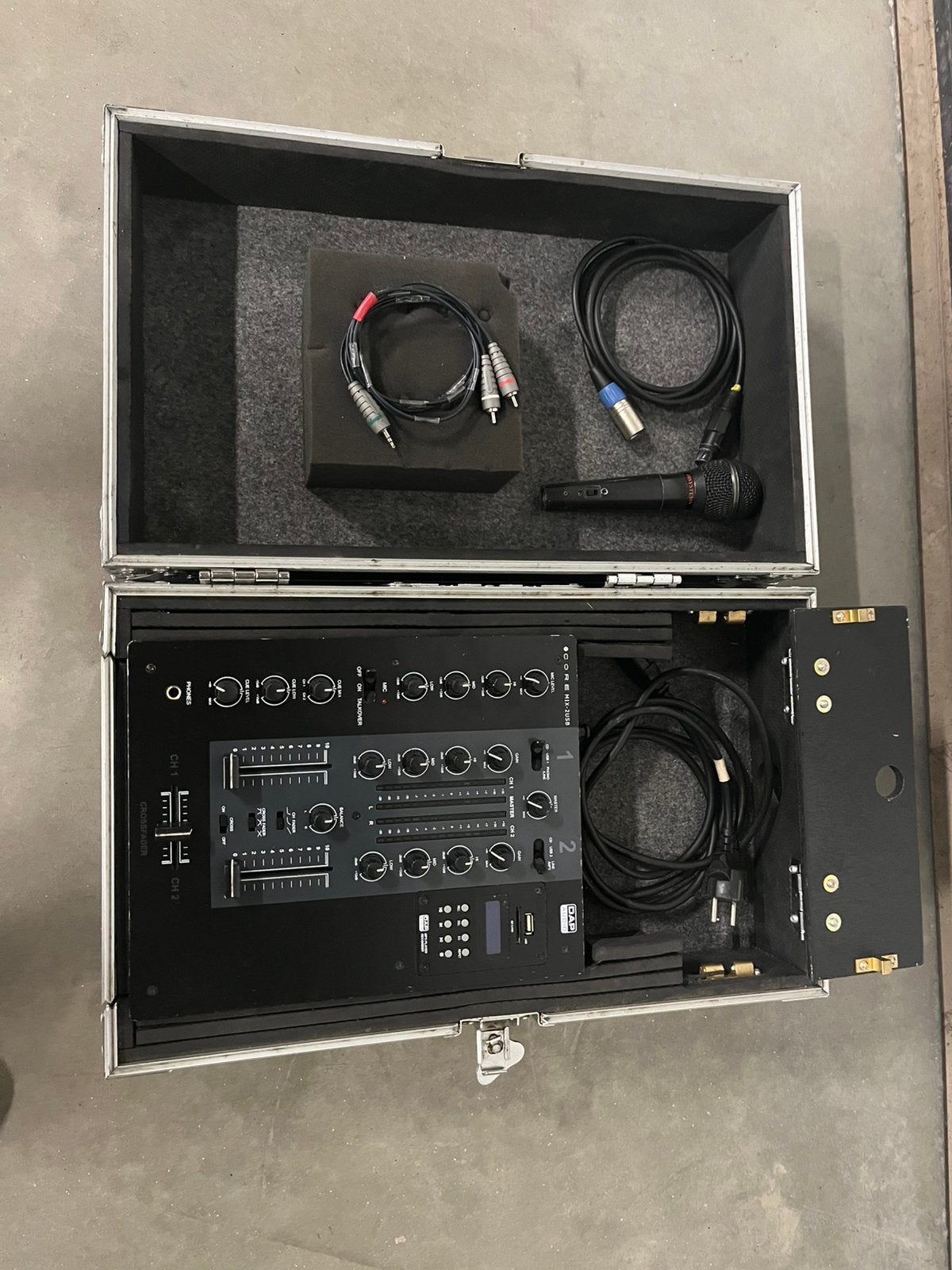 DAP 2 kanaals mengpaneel, Muziek en Instrumenten, Ophalen, Gebruikt, Minder dan 5 kanalen, Microfooningang