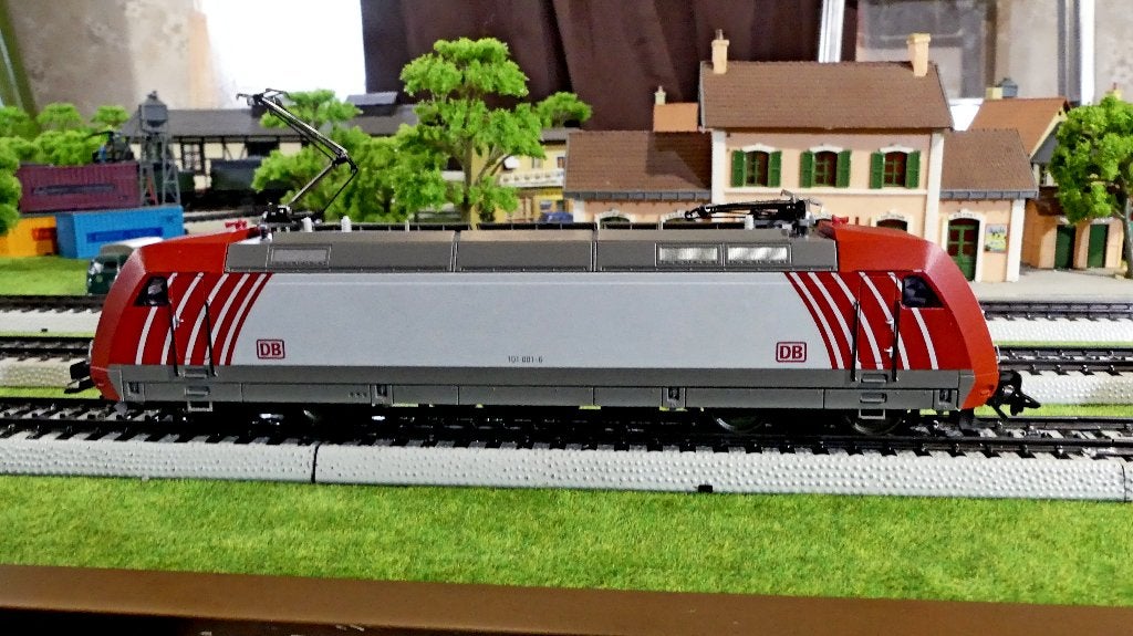 Märklin BR 101 Digitale, Hobby & Loisirs créatifs, Courant alternatif, Comme neuf, Märklin, Envoi