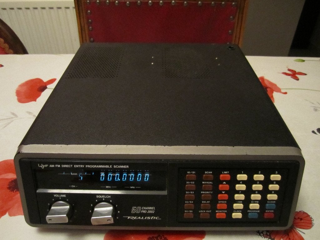 Realistic scanner pro 2002, Telecommunicatie, Ophalen of Verzenden, Gebruikt, 30 tot 200 kanalen