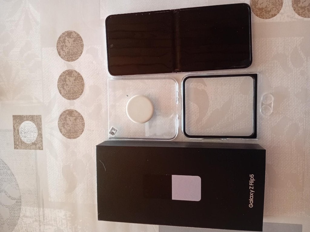 SAMSUNG GALAXY Z FLIP5, Télécoms, Téléphonie mobile | Samsung, Comme neuf, Galaxy Z Flip, 256 GB, Sans abonnement, Écran tactile