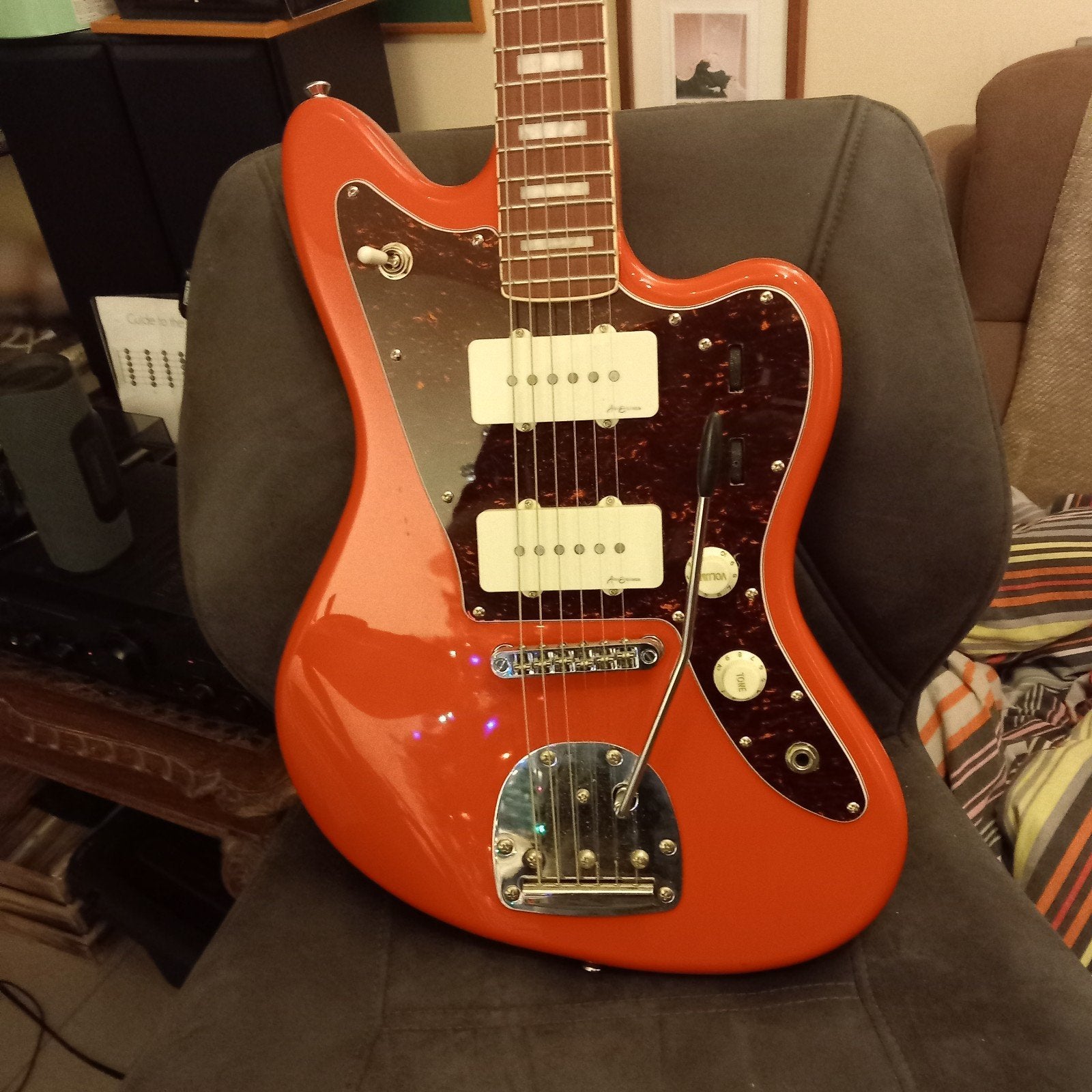 Vintage revo series tremelo typische jazzmaster tremelo., Musique & Instruments, Enlèvement