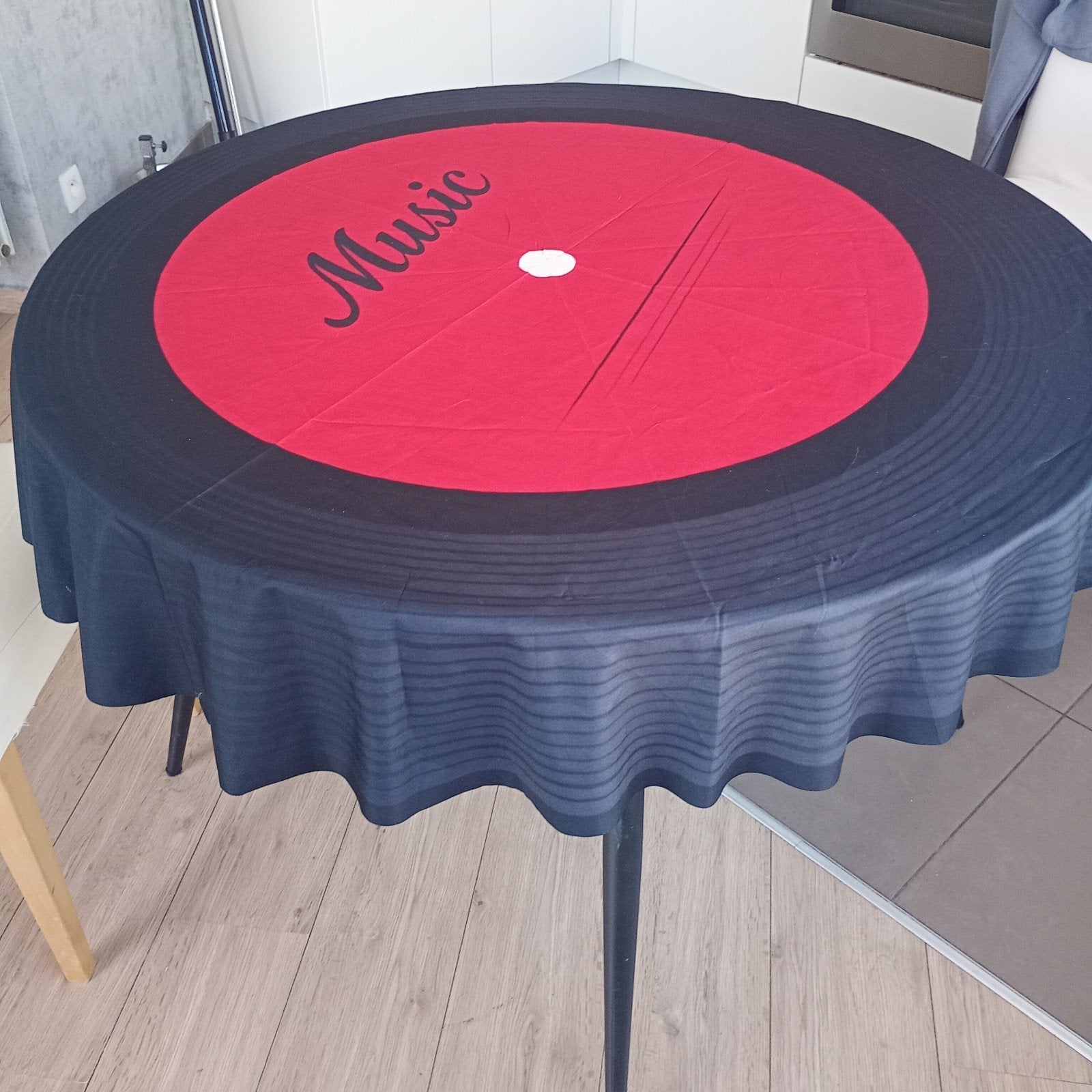 Rond tafelkleed zwart en rood 152cm, Ophalen