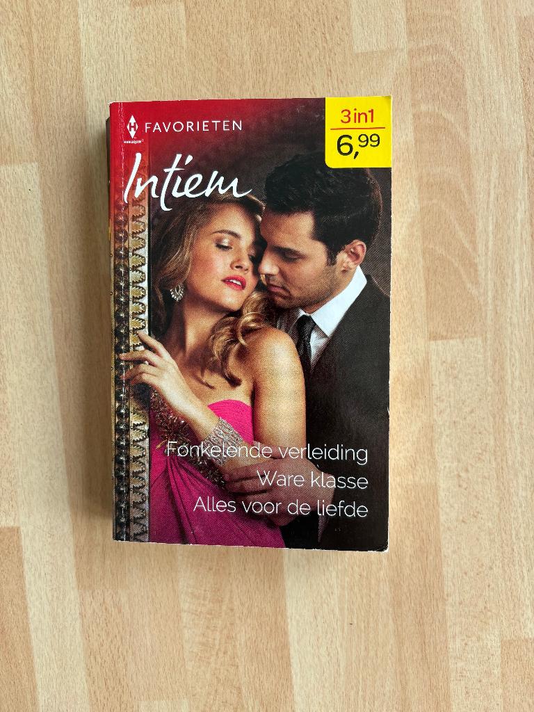 Harlequin intiem favorieten 3 in 1, Boeken, Romans, Ophalen of Verzenden