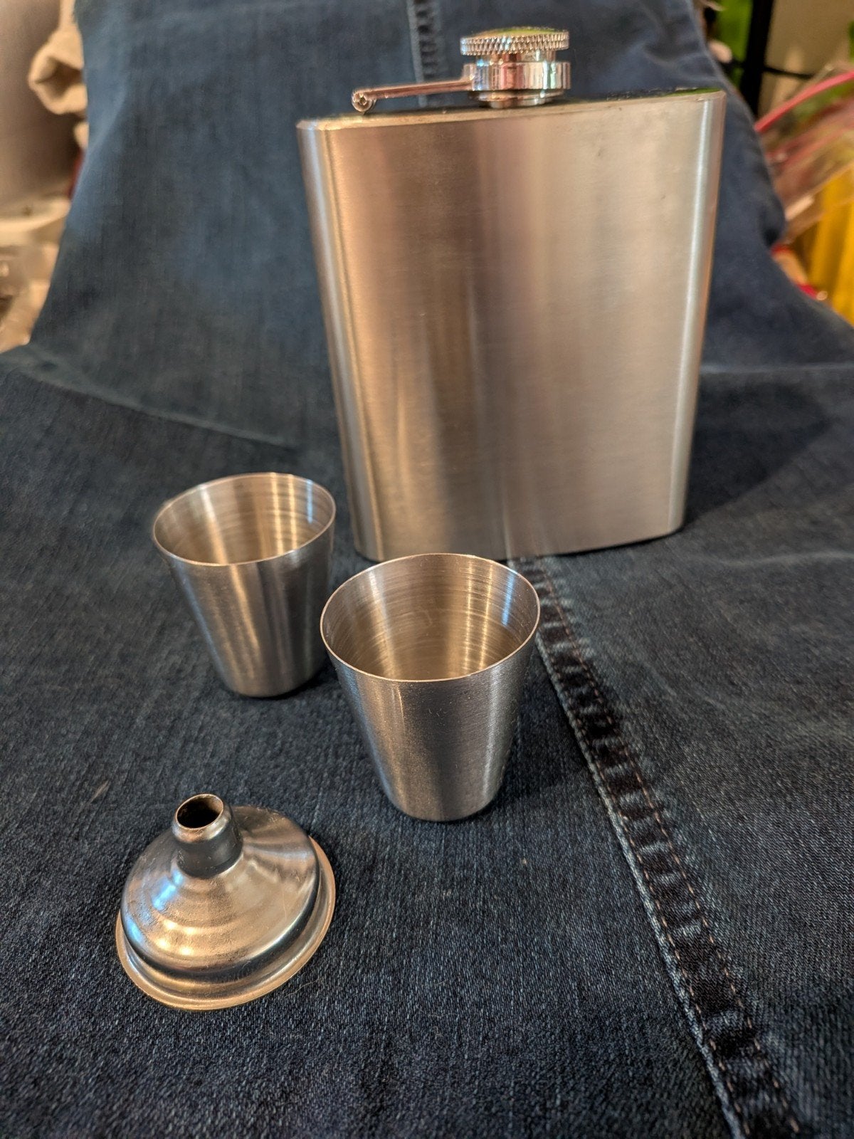 inox heupfles en bekertjes,en vultrechter, Ophalen of Verzenden