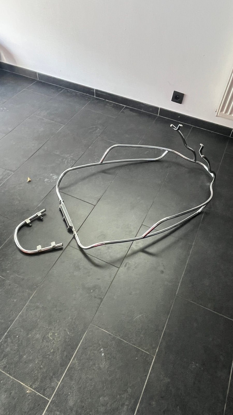 Barre de protection pour vespa gts 300 ou 125, Vélos & Vélomoteurs, Scooters | Vespa, Enlèvement, Comme neuf