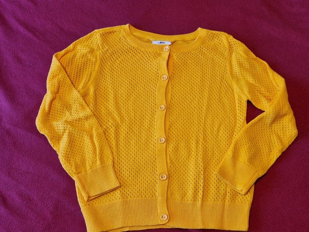 geel golfje maat 122, Kinderen en Baby's, Kinderkleding | Maat 122, Meisje, Trui of Vest, Ophalen of Verzenden, Zo goed als nieuw