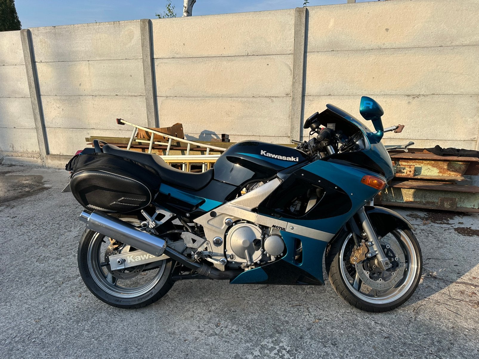 Kawasaki ZZR 600 ancêtre 1993, Motos, Enlèvement