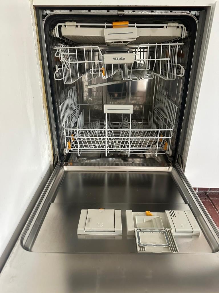 Miele inbouwvaatwasser G7260, Elektronische apparatuur, Ophalen, Zo goed als nieuw, Inbouw