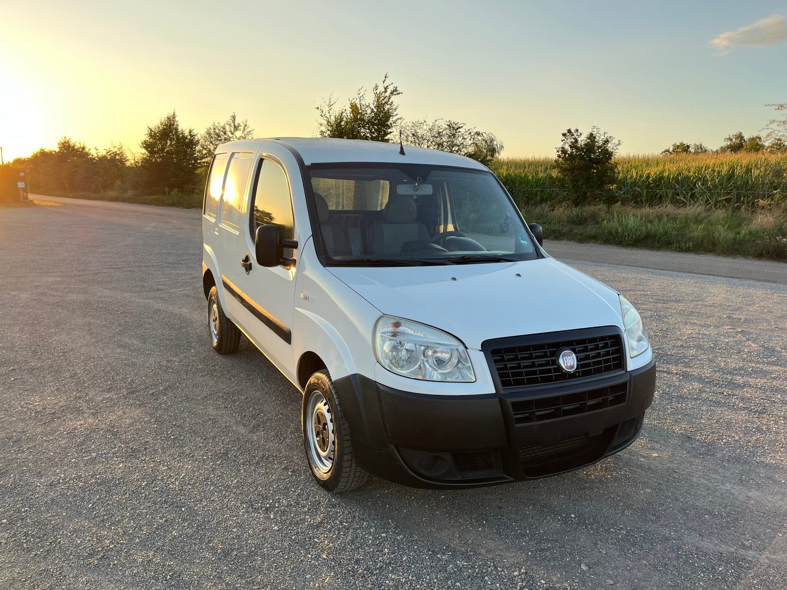Fiat doblo cargo 1.3 lichte vracht 130€ gekeurd voor verkoop, Autos, Achat, Alarme, 1300 cm³, Diesel