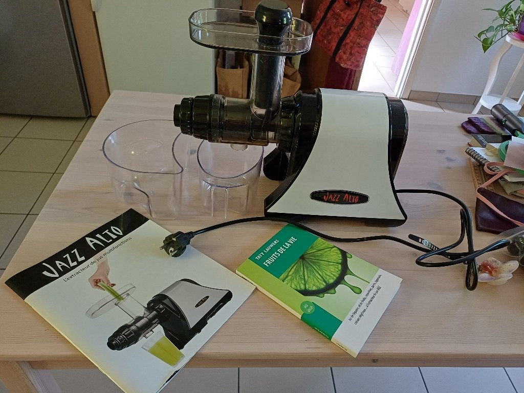extracteur de jus horizontal Jazz Alto blanc, Electroménager, Enlèvement, Comme neuf, Électrique, Presse-agrumes lent