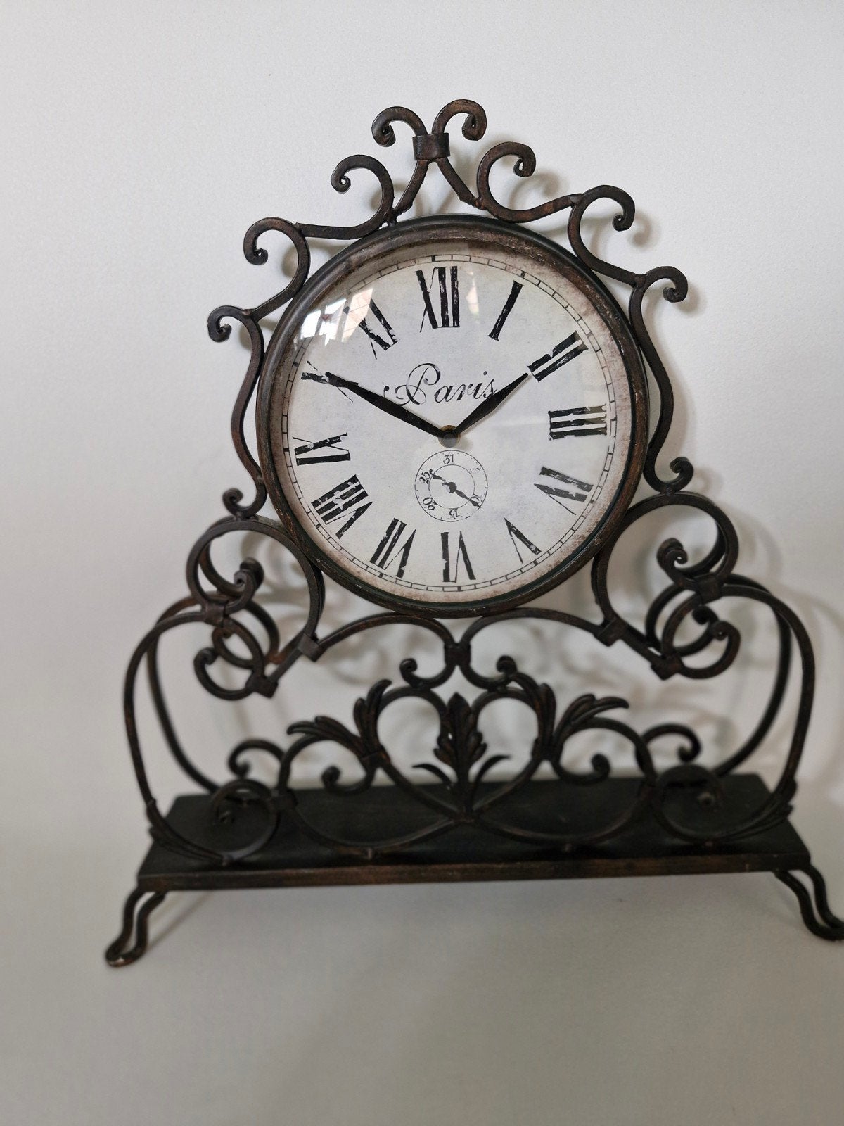 Grande horloge de table décorative Paris - structure en méta, Vintage, Enlèvement ou Envoi, Horloge de table