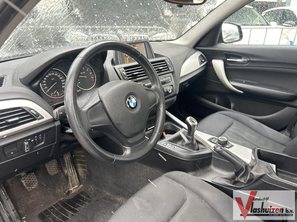 BMW 114 1-serie 114i Business | Airco | Stoelverwarming | PD, Auto's, BMW, 1 Reeks, Blauw, 127 g/km, Start-stop-systeem