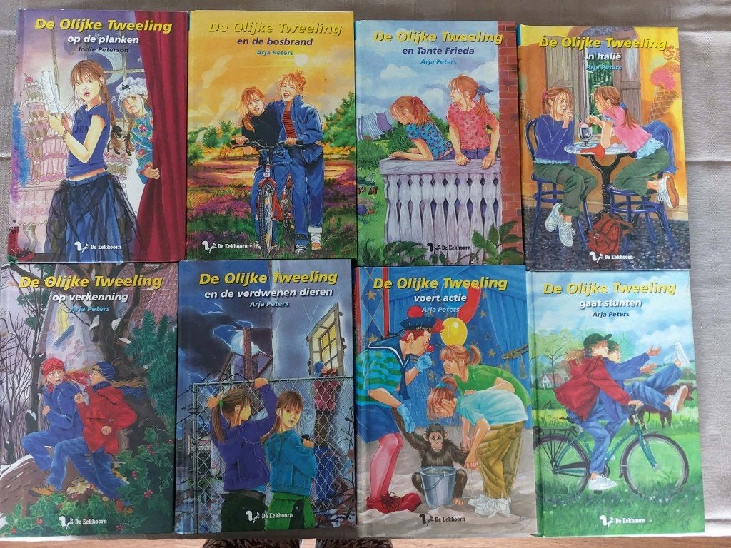 De Olijke Tweeling - de avonturen van een tweeling, Boeken, Ophalen, Zo goed als nieuw, Arja Peters