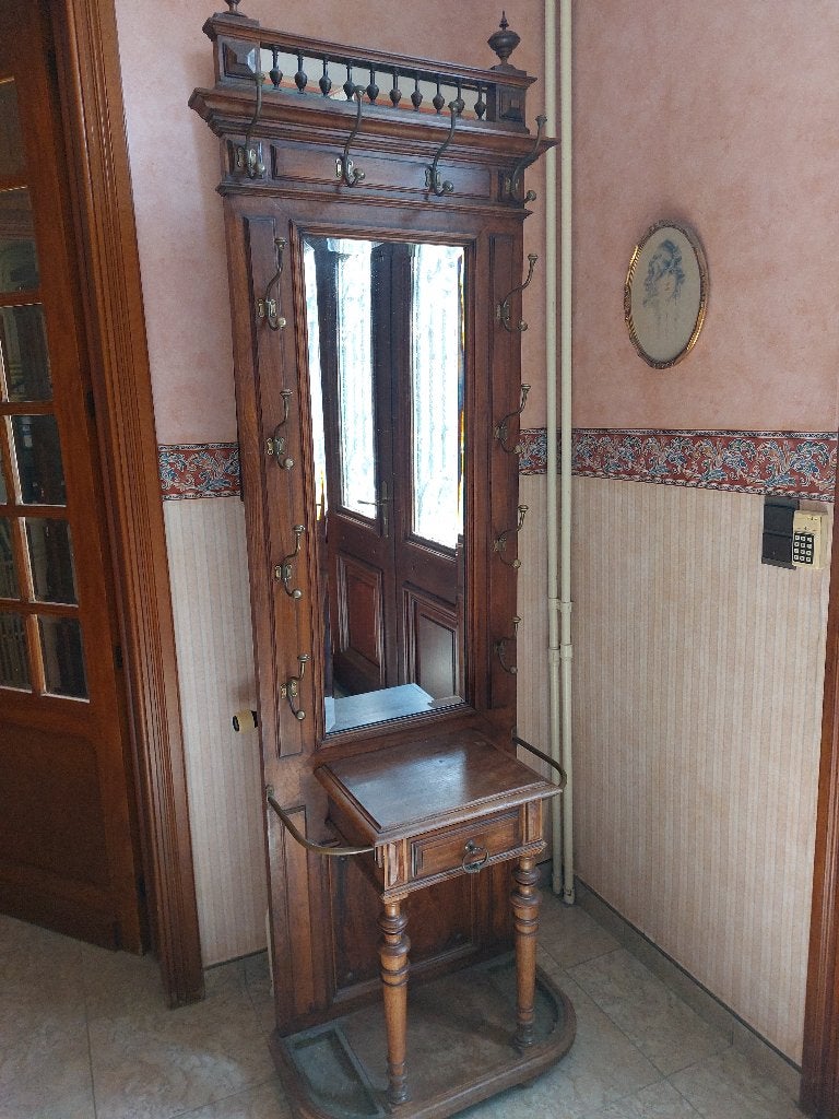 Porte-manteau étroit en noyer rare, Enlèvement