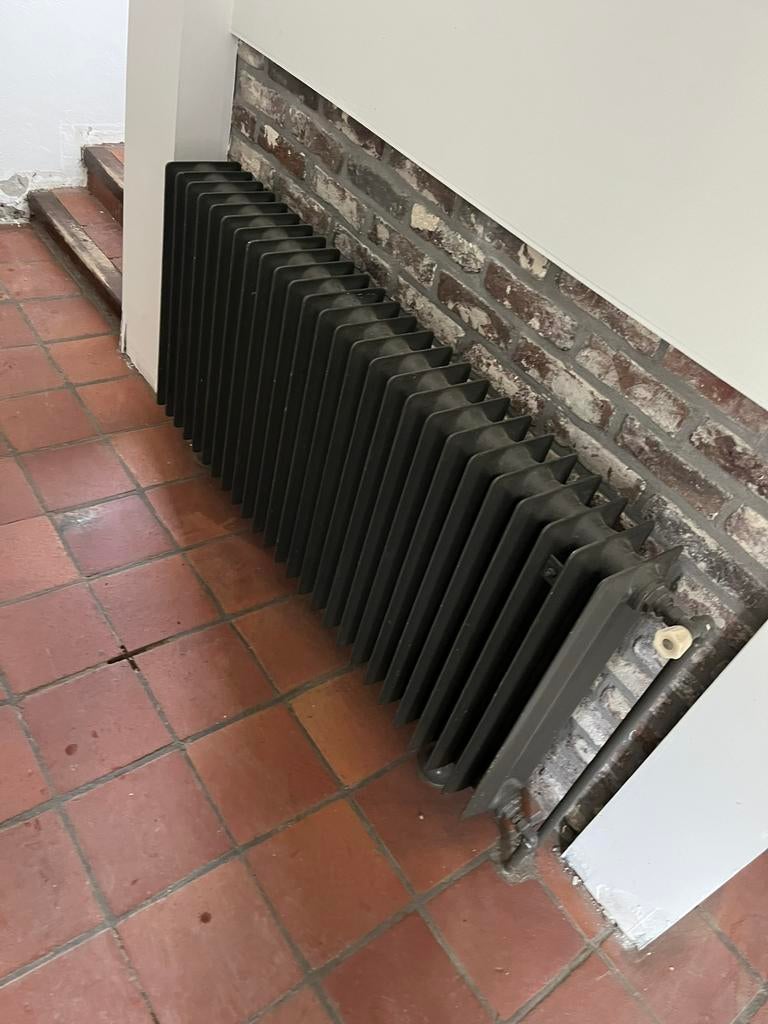 Gietijzeren radiatoren, Doe-het-zelf en Bouw, Ophalen, Zo goed als nieuw