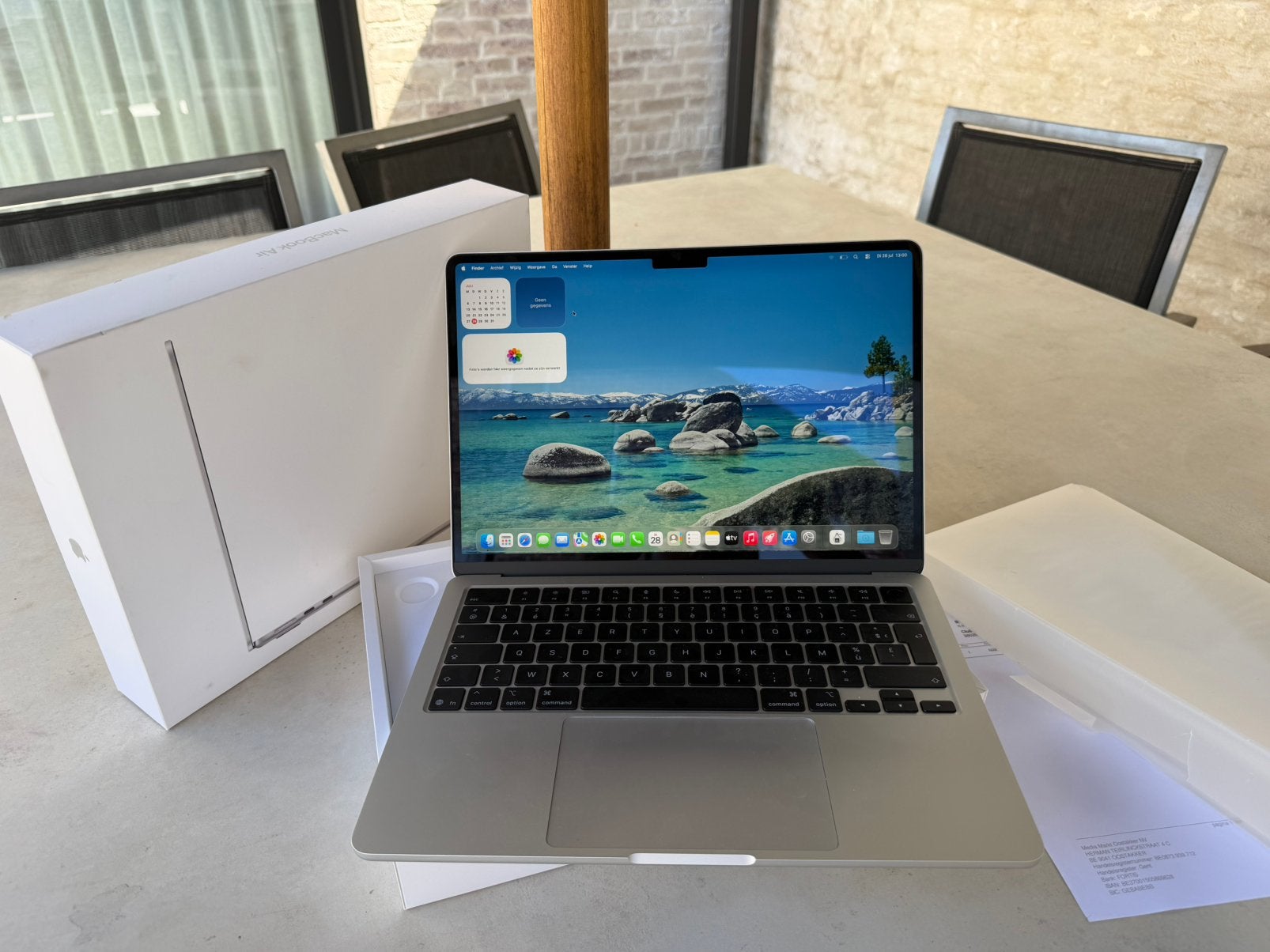 Macbook Air 13” 2026 splinternieuw 2 jaar garantie 16gb 512, Computers en Software, Ophalen, Zo goed als nieuw, MacBook