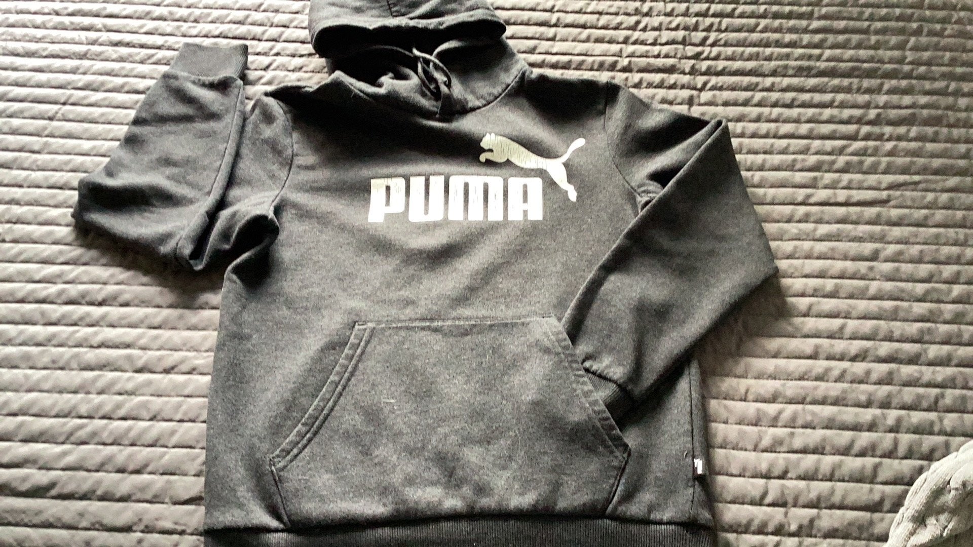 Sweater XS merk PUMA, Ophalen, Zo goed als nieuw