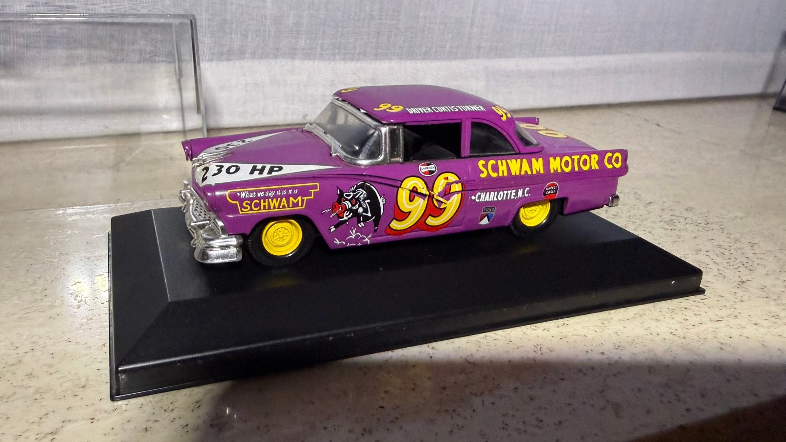 NASCAR Ford Fairlane « Purple Hog » 56, Enlèvement ou Envoi, Comme neuf, Voiture, Autres marques