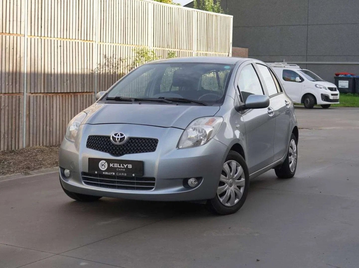 Toyota Yaris 1.3i VVT-i 16v Connected (bj 2008), 1296 cc, Gebruikt, 87 pk, 4 cilinders
