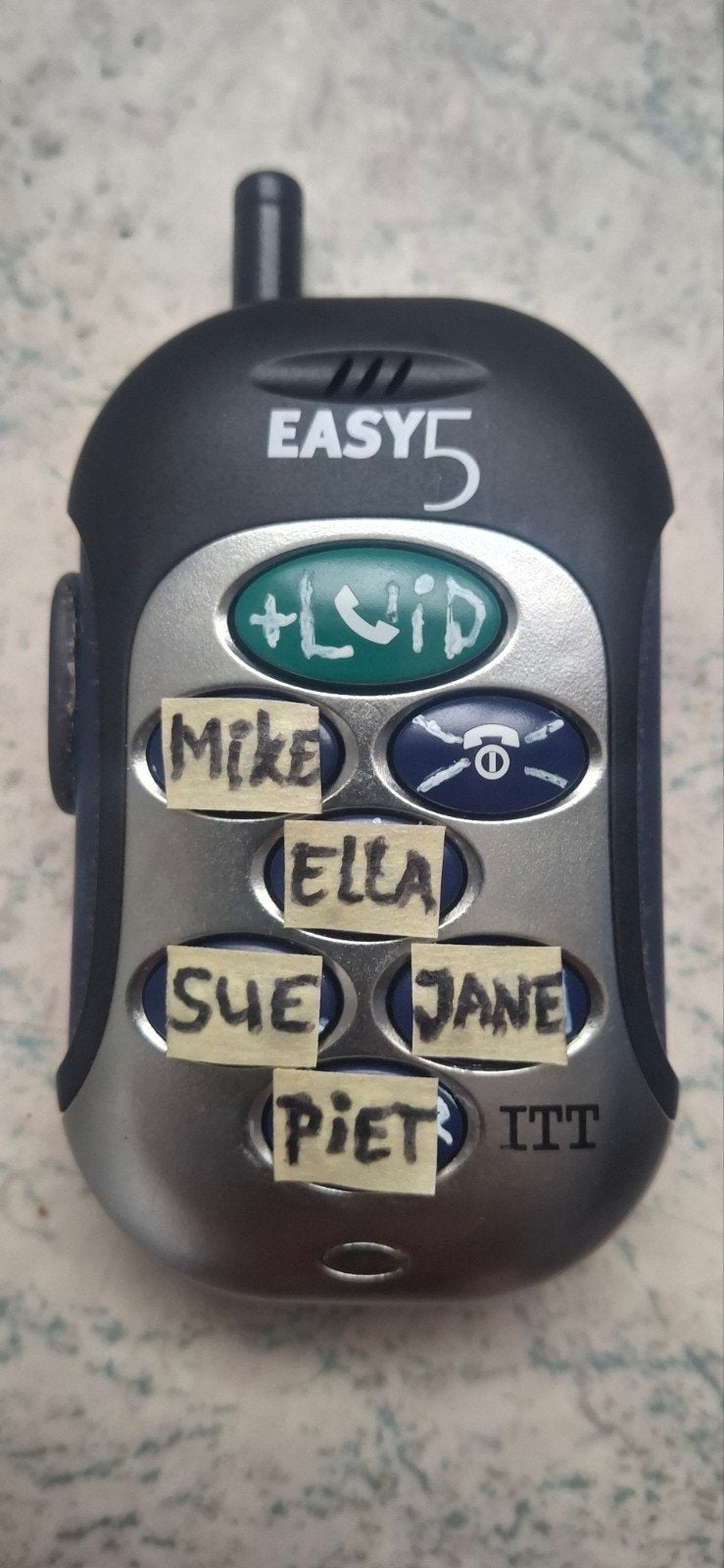 Slechtziende/seniorEasy5telefoon5toetsenSímpelProgrammeren, Ophalen, Zo goed als nieuw, Bescherming, Universeel