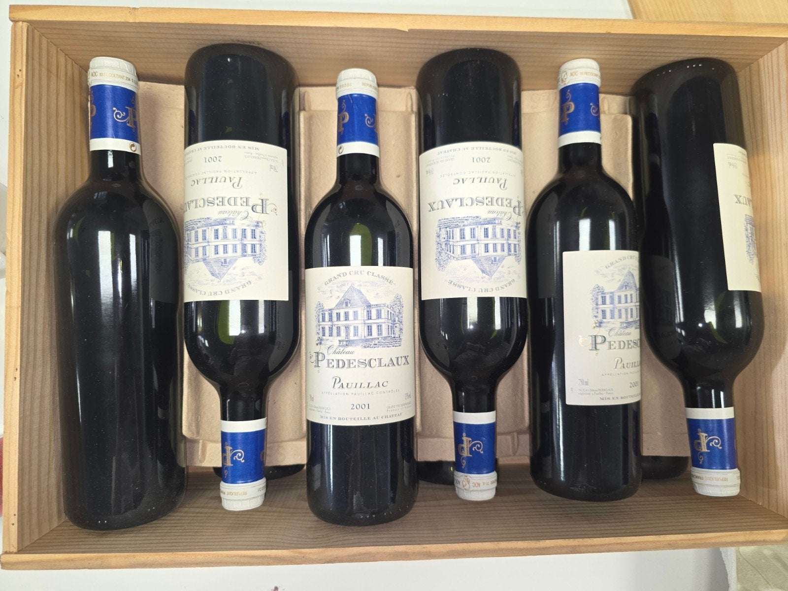 Originele houten kist met 12 flessen Château Pedesclaux 2001, Verzamelen, Ophalen