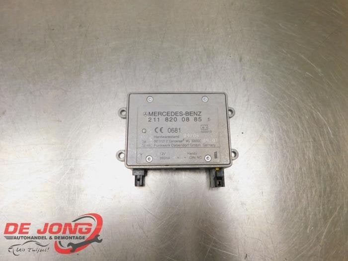Antenne amplificateur d'un Mercedes ML-Klasse, Autos : Pièces & Accessoires, Électronique & Câbles, Mercedes-Benz, Utilisé, 3 mois de garantie