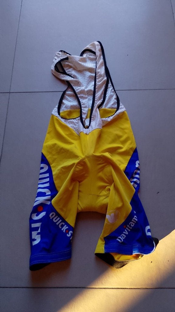 koersbroek quickstep davitamon maat L, Fietsen en Brommers, Fietsaccessoires | Fietskleding, Ophalen of Verzenden, L