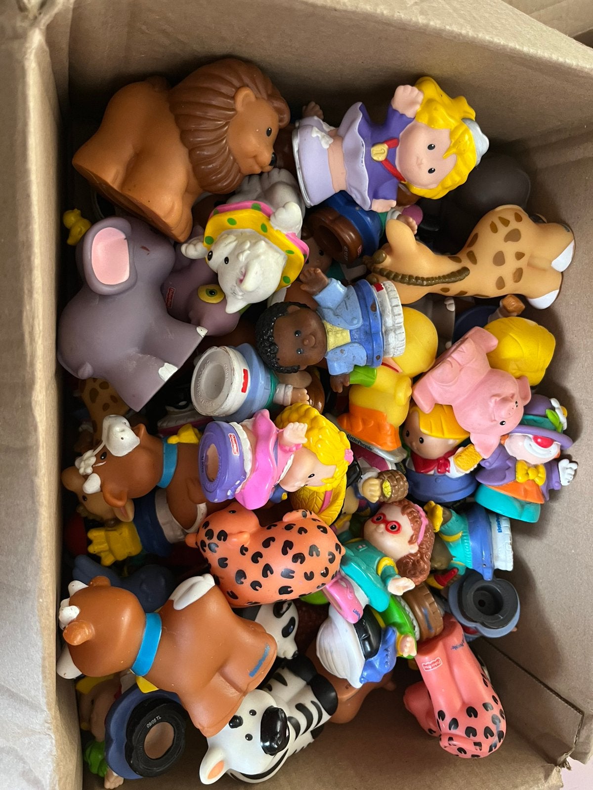 Lot fisher price - little people in doos |Dieren en mensjes, Enfants & Bébés, Jouets | Fisher-Price, Enlèvement, Utilisé