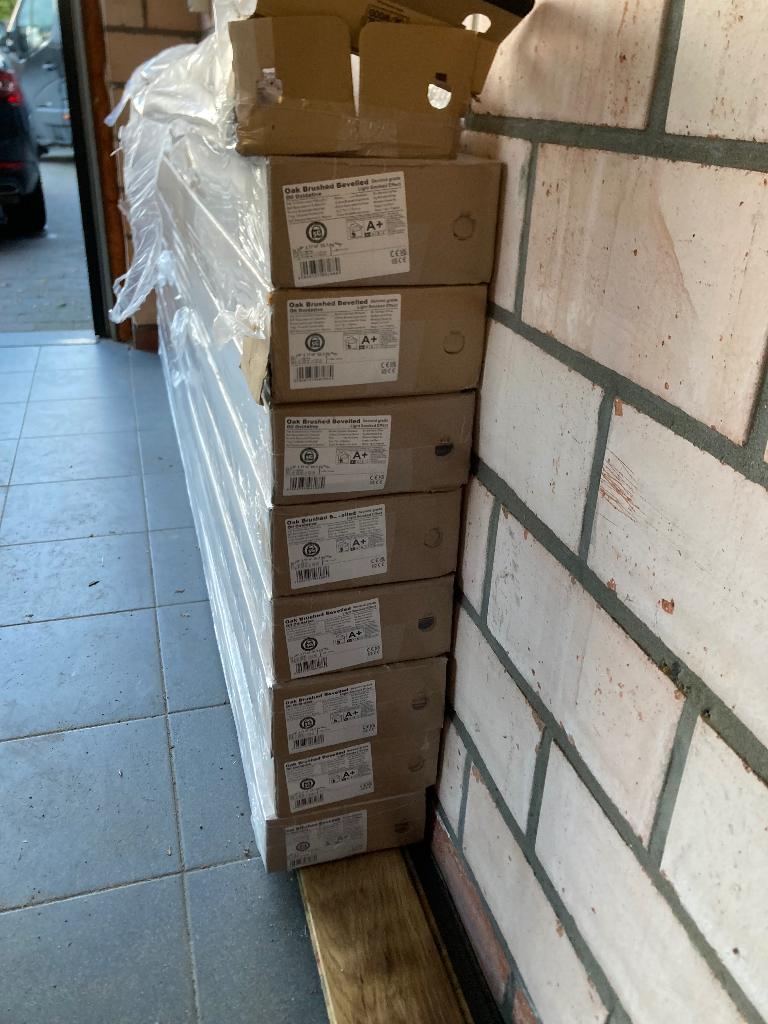 Parket + lijm, Huis en Inrichting, Stoffering | Vloerbedekking, Bruin, Nieuw, 10 tot 25 m², Ophalen