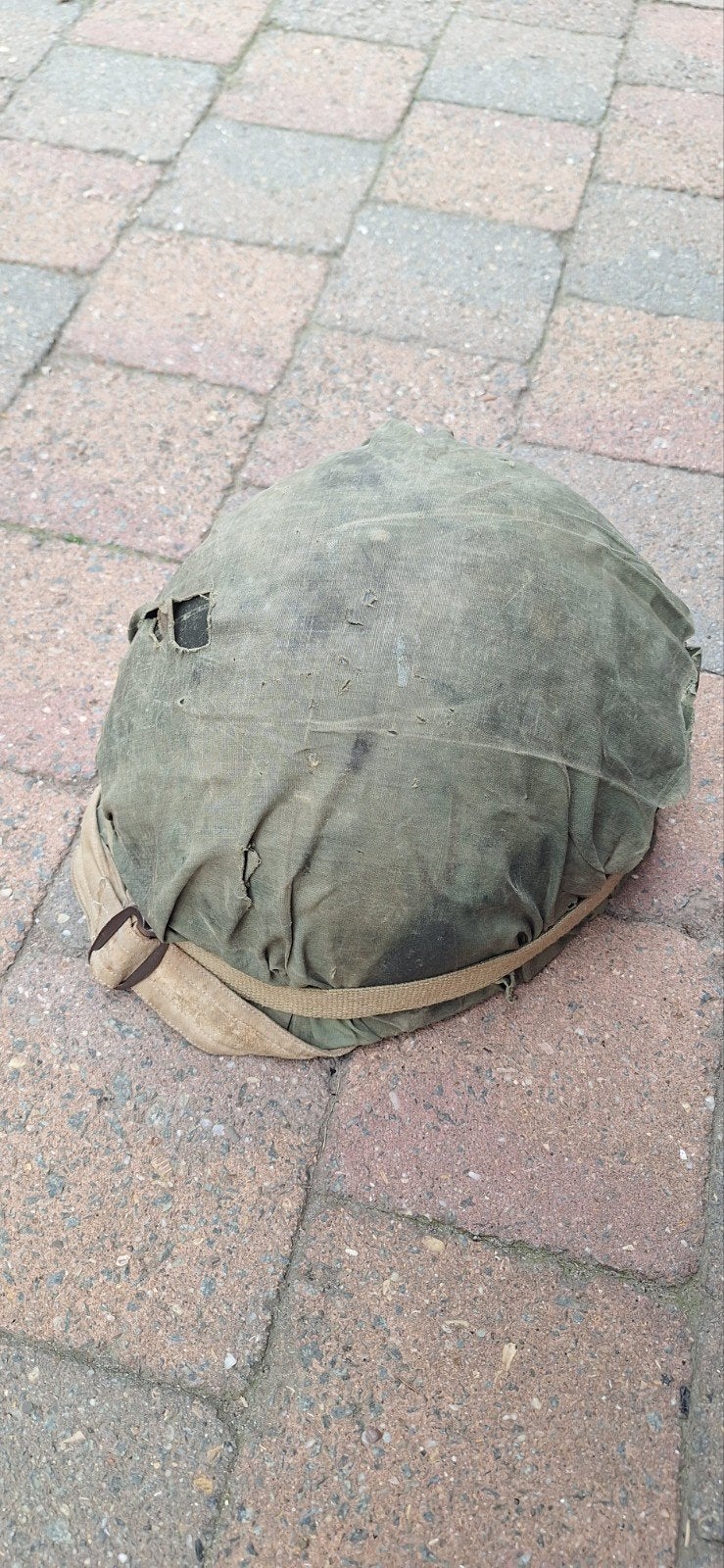 Helm, Verzamelen, Ophalen