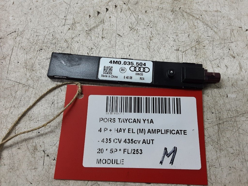 COMPUTER Porsche Taycan (Y1A) (01-2019/12-2023) (4M0035504), Gebruikt, Rue de l'Espoir 34 34
4030  GRIVEGNÉE, BE, Info@Collignon.be