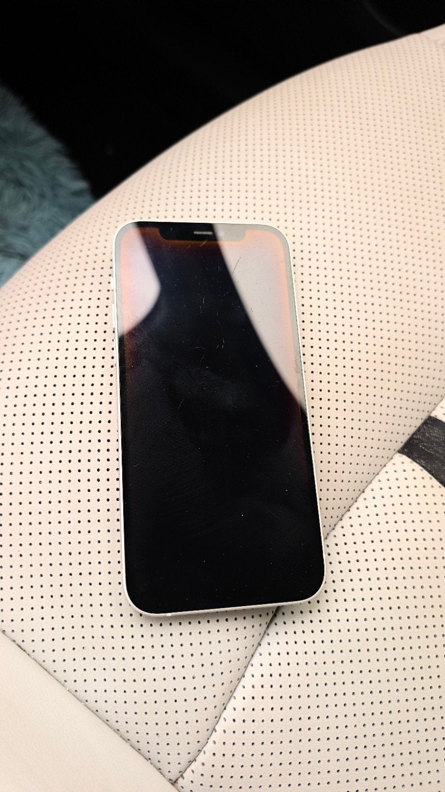 iPhone 12 pro, Enlèvement
