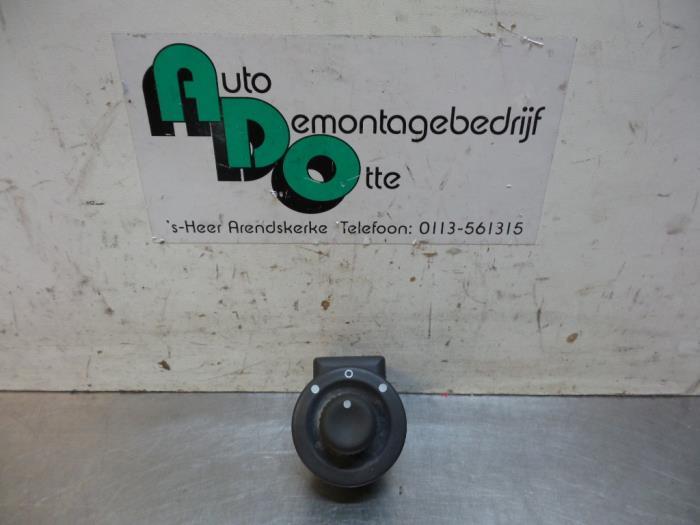 Spiegel Schakelaar van een Renault Master (Master 2 98-), Auto-onderdelen, Dashboard en Schakelaars, Gebruikt, -, Renault, -