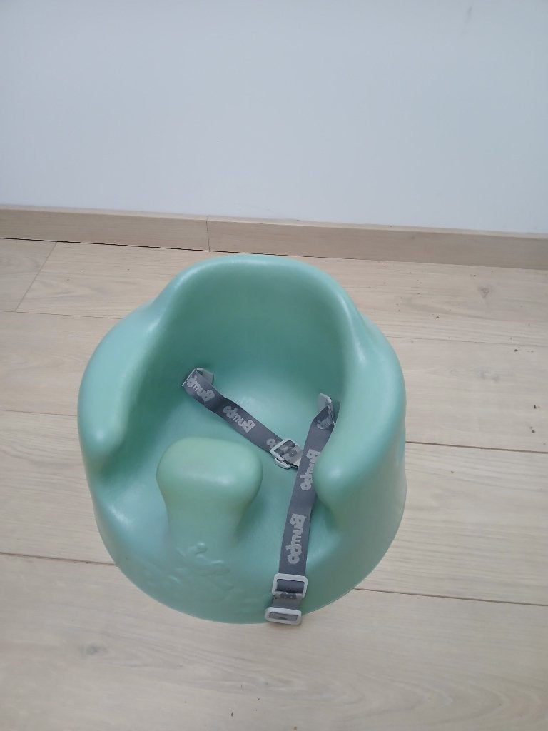 Bumbo kinderzitje, Kinderen en Baby's, Ophalen, Zo goed als nieuw, Overige typen, Gordel(s)