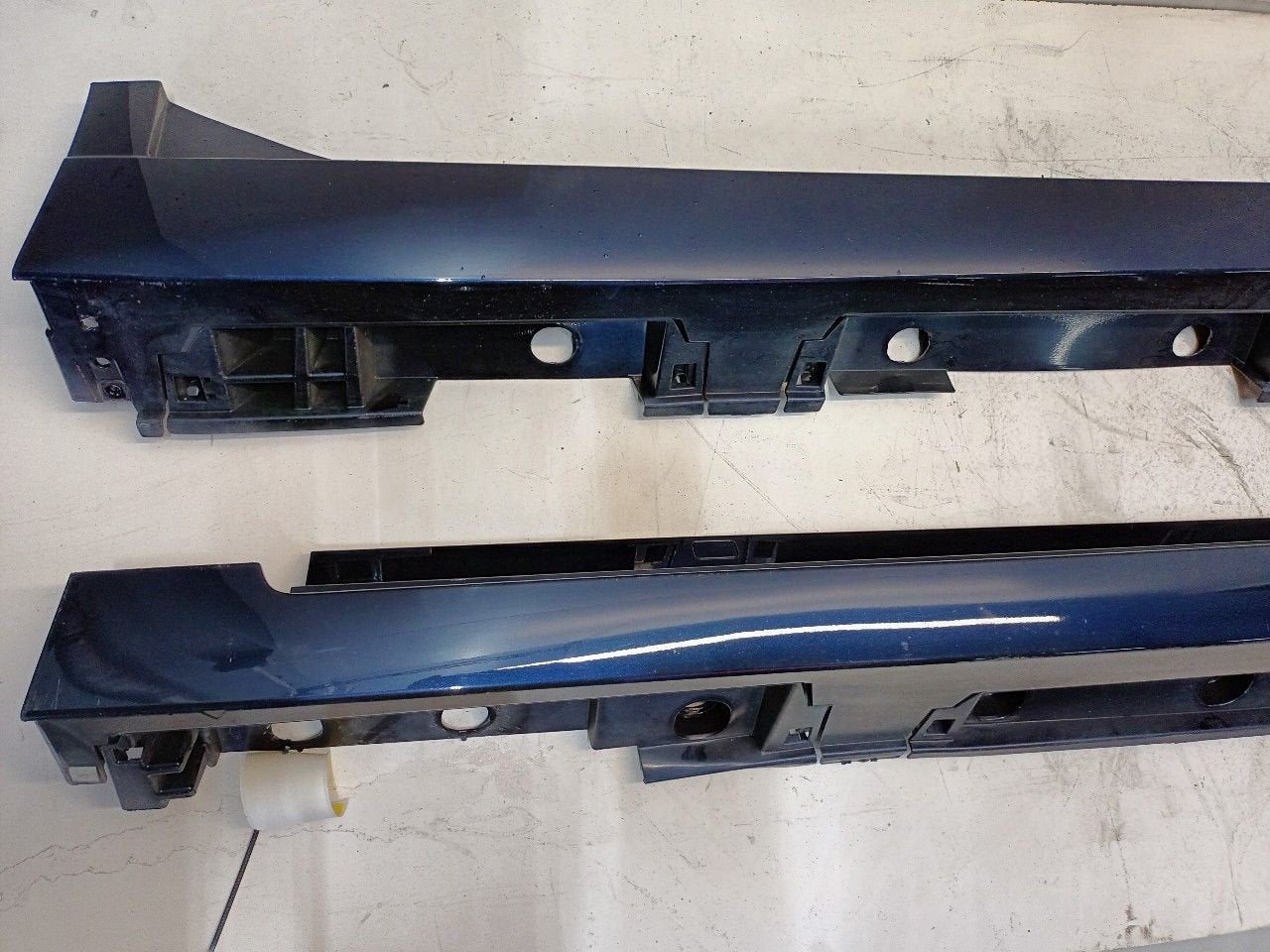Sideskirt set Lexus ES, Onderdelen@venauto.nl, Van der Ven Autorecycling B.V., Gebruikt, Ettenseweg 76, 4706 PB Roosendaal, The Netherlands