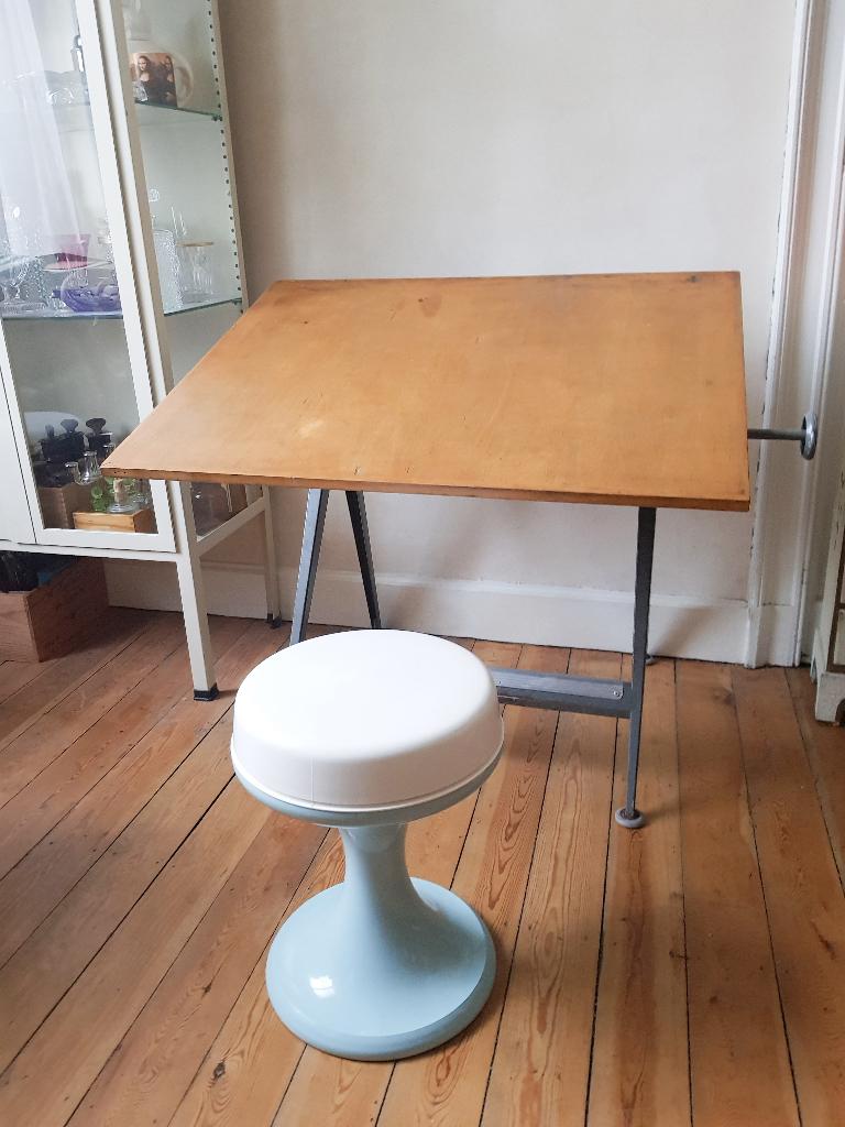 Tabouret iconique EMSA en bleu clair - rare - années 1970, Enlèvement ou Envoi, Maison et Meubles