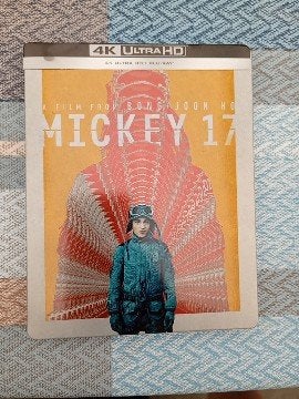 Lecteur Blu-ray 4K de Mickey 17, Enlèvement