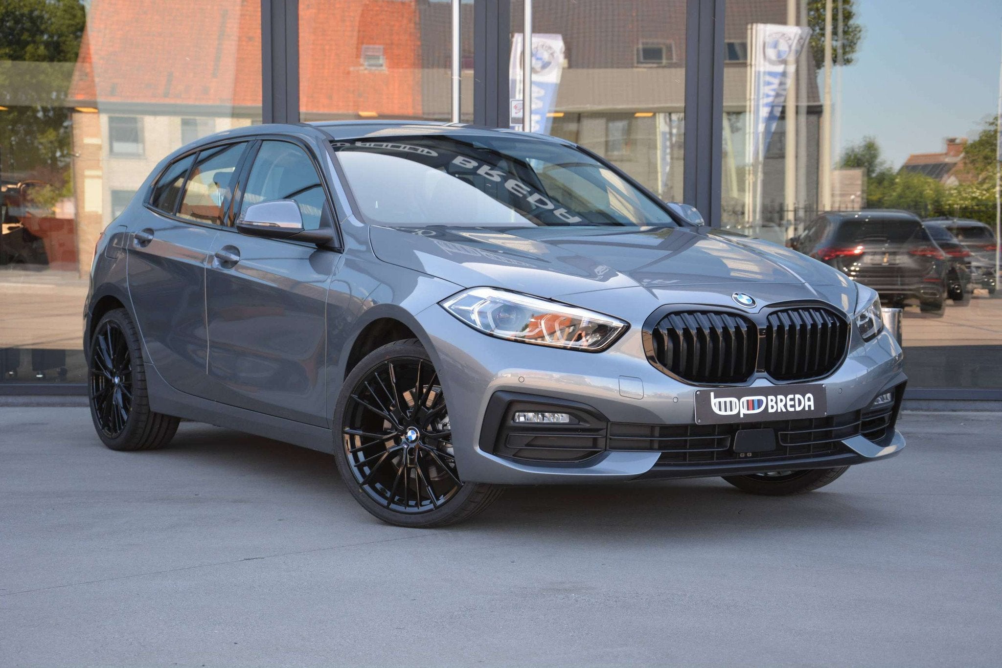 BMW 1 Serie 116 i / Cam/ LED/ Cruise Control/ Navi/ Carplay/, Gebruikt, Zwart, https://public.car-pass.be/vhr/ee785f81-db0b-4f79-951d-d51989267a6b