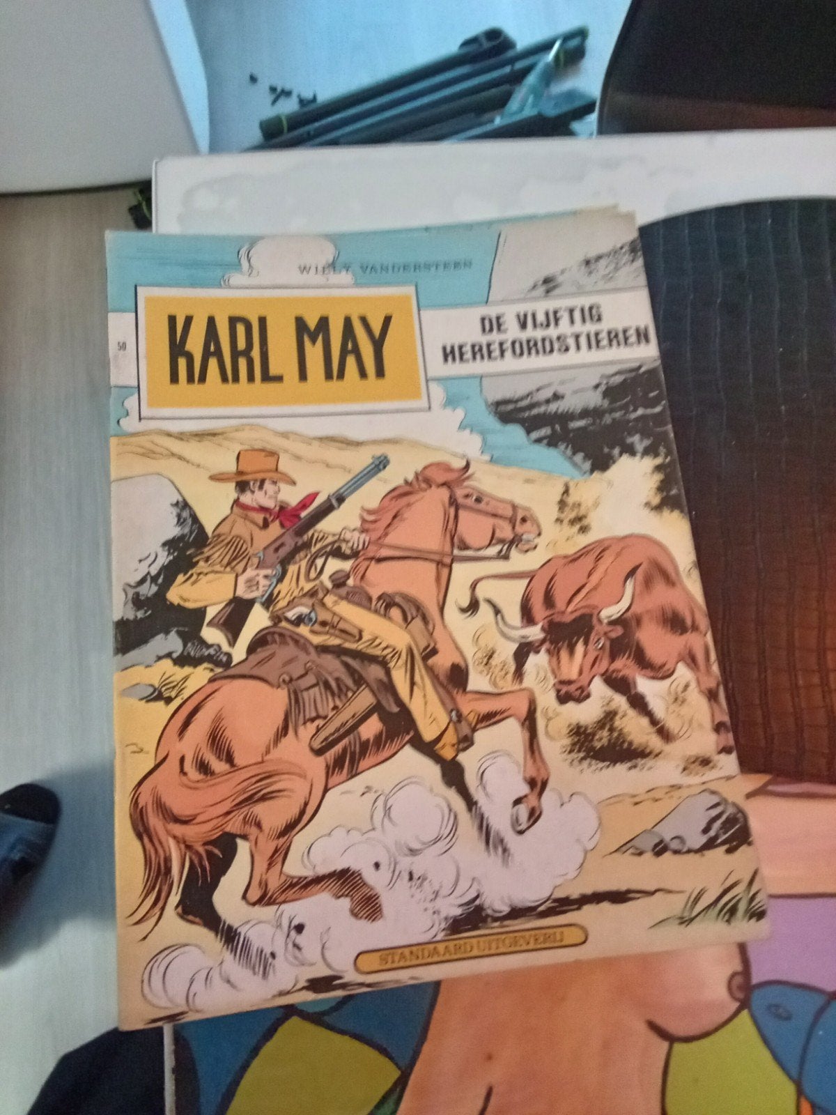 41 Karl may strips in goede staat, Willy Vandersteen, Meerdere stripboeken, Ophalen, Gelezen