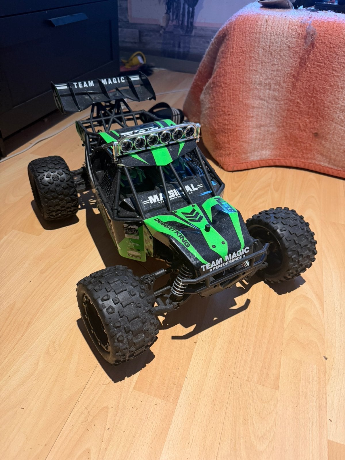 Team Magic E5TH 1/8 6S Brushless Desert Buggy., Computers en Software, Videokaarten, Zo goed als nieuw, Ophalen