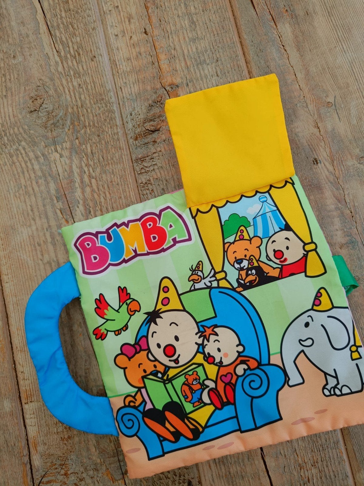 bumba stoffen knisperend flapjesboek, Enfants & Bébés, Enlèvement ou Envoi