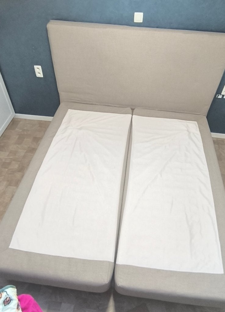 Lit (sans matelas), Maison & Meubles, Chambre à coucher | Lits boxsprings, Beige, Enlèvement, Utilisé, Autres dimensions