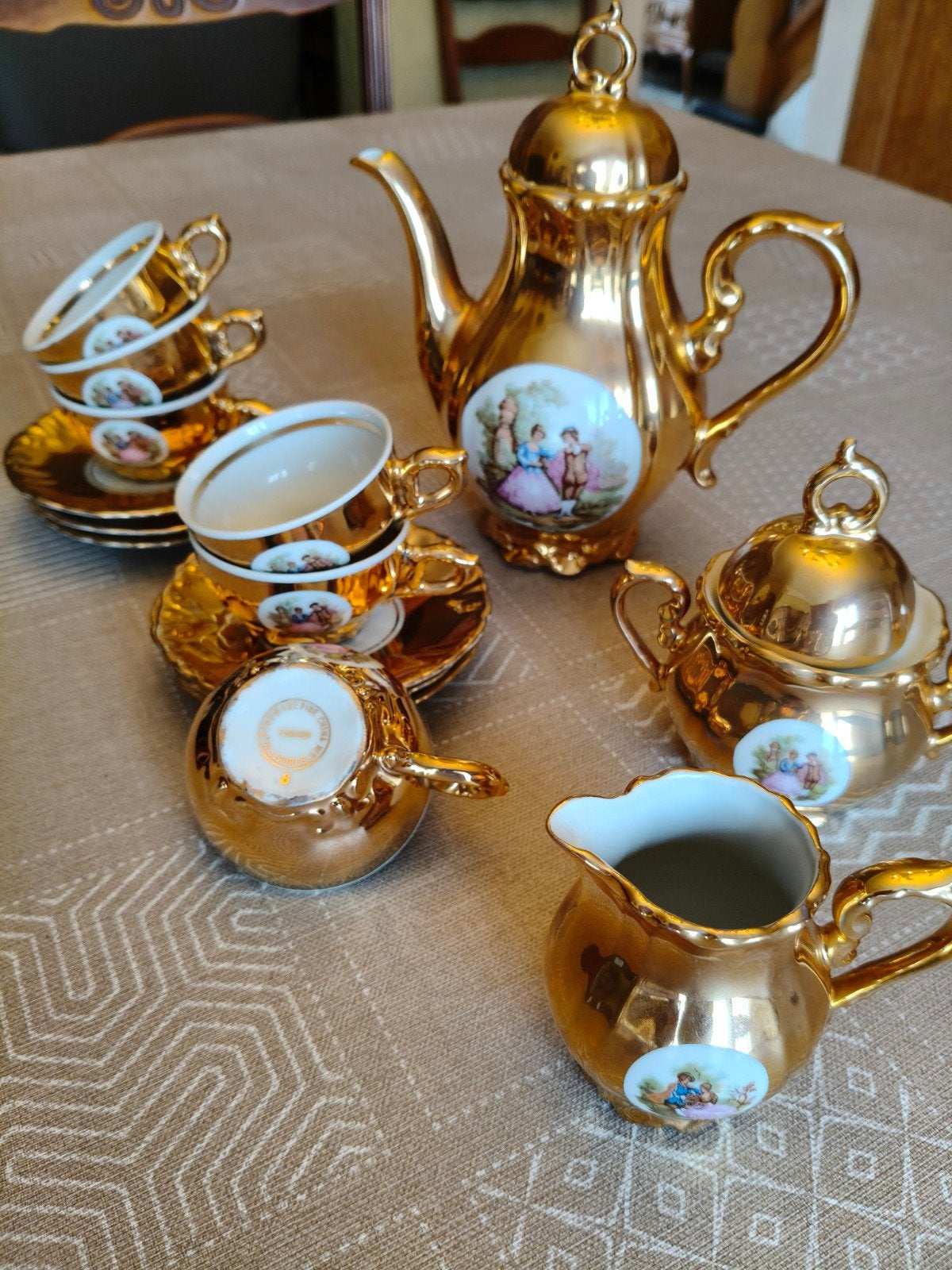 Vintage verguld porseleinen mokka servies, Ophalen