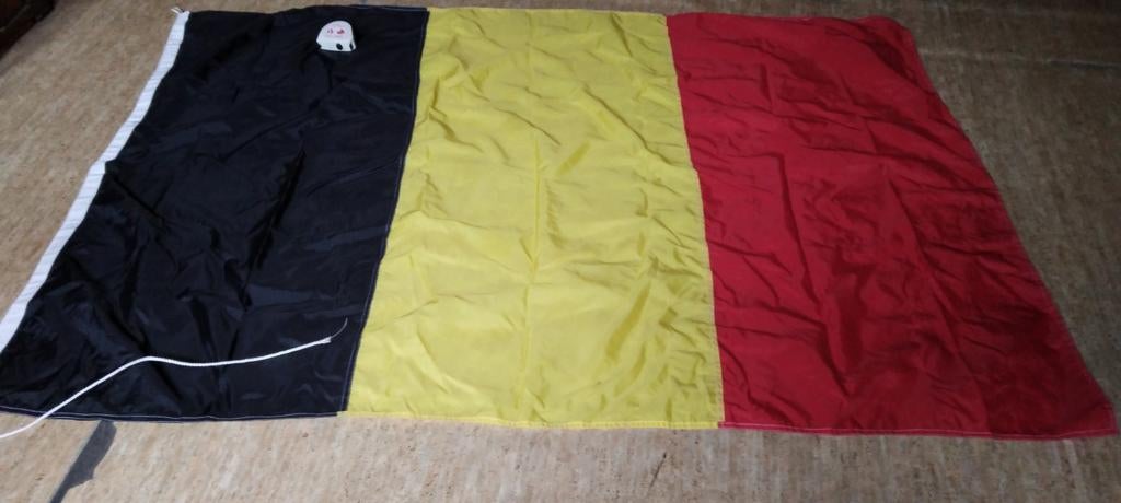 Drapeau belge, Enlèvement ou Envoi