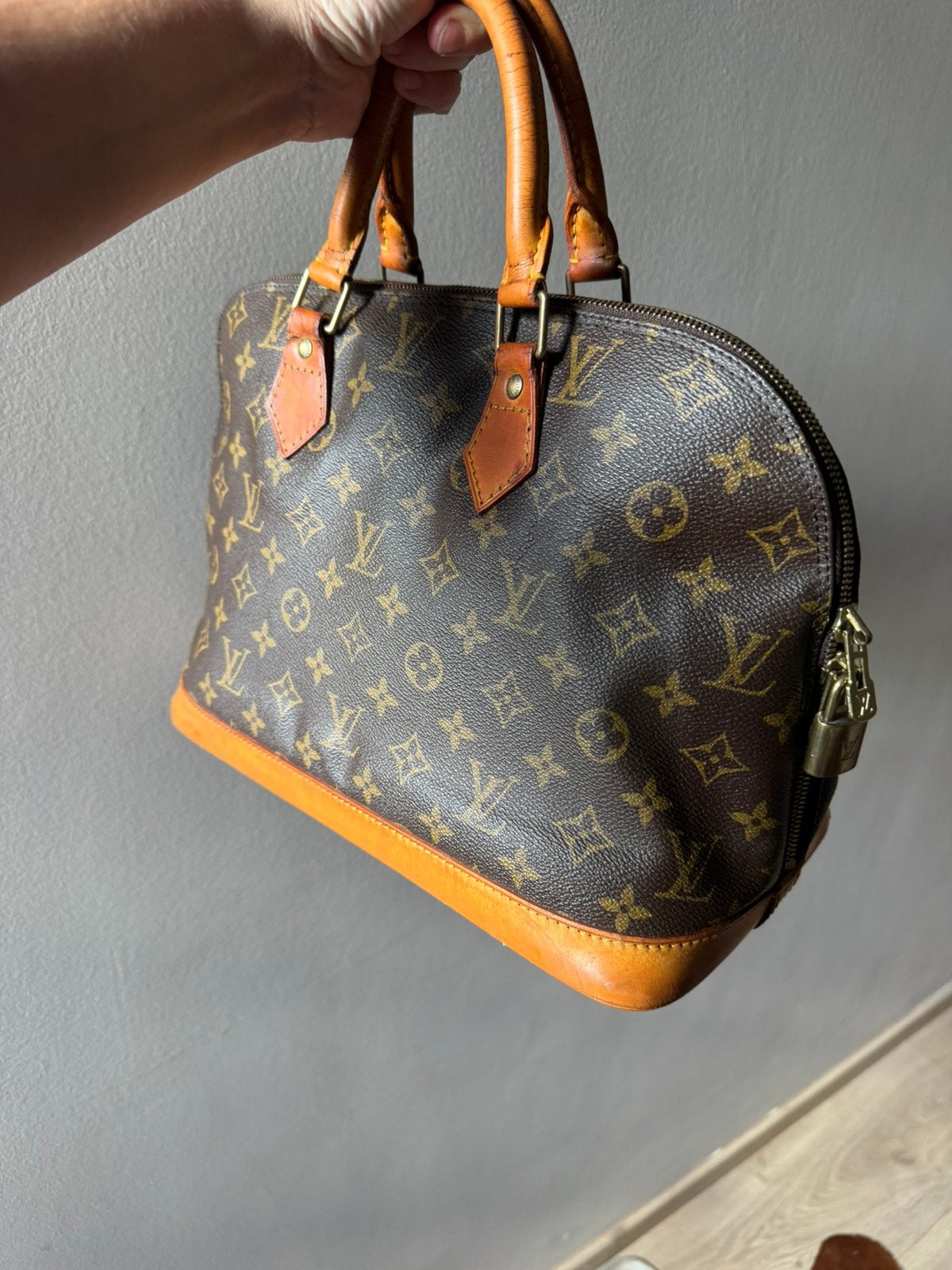 Louis vuitton alma authentiek met bewijs , slot, Ophalen, Zo goed als nieuw