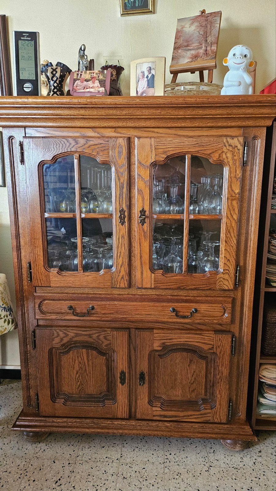 Buffet ancien, Enlèvement, Utilisé