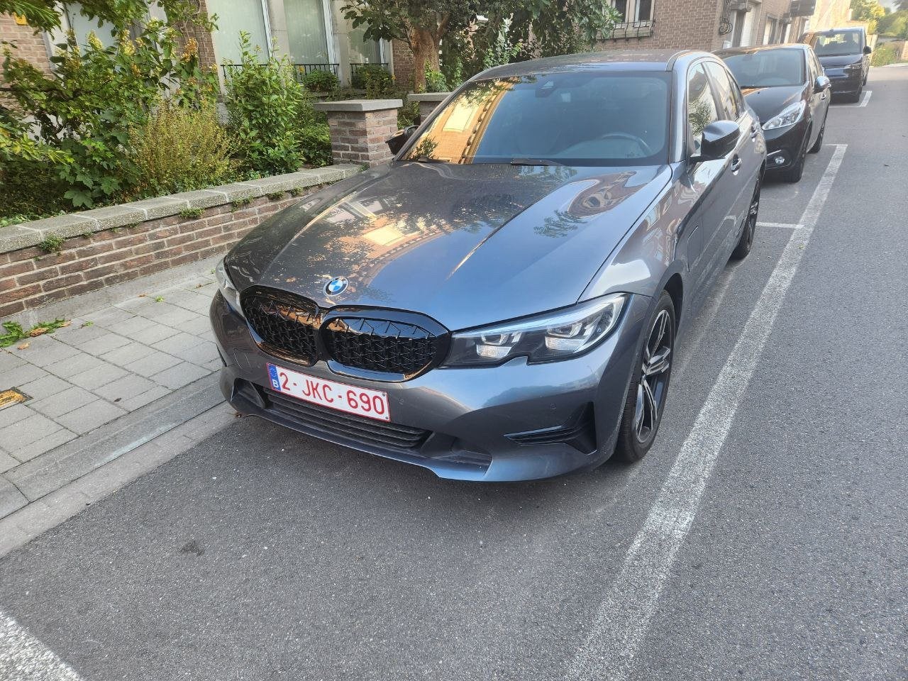 Bmw G20 330e 80000km, Autos, BMW, Cuir, Argent ou Gris, Entreprise, 2000 kg