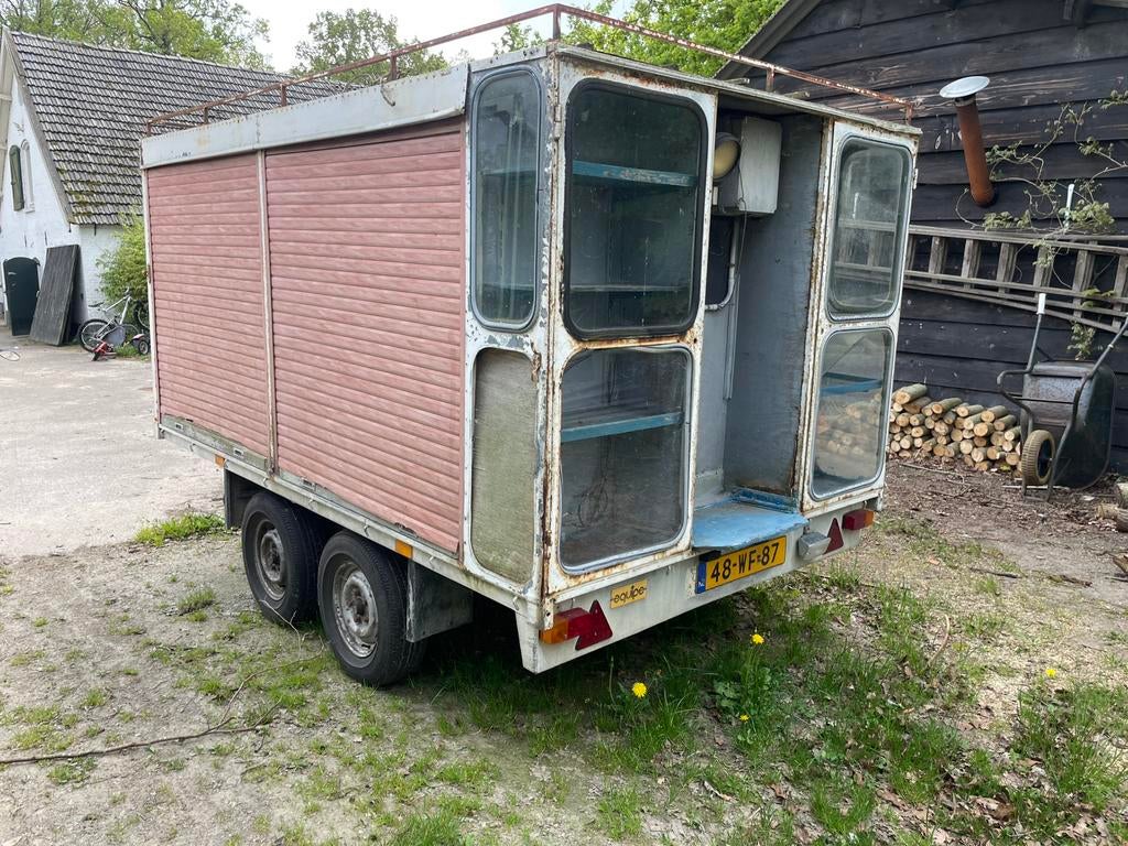 Tka, tandenaanhangwagen met 4 rol deuren, Ophalen